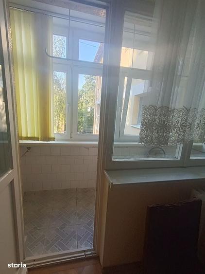 Apartament cu 4 camere în Roșu