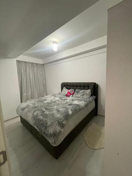 Apartament cu 2 camere semidecomandat în Fundeni