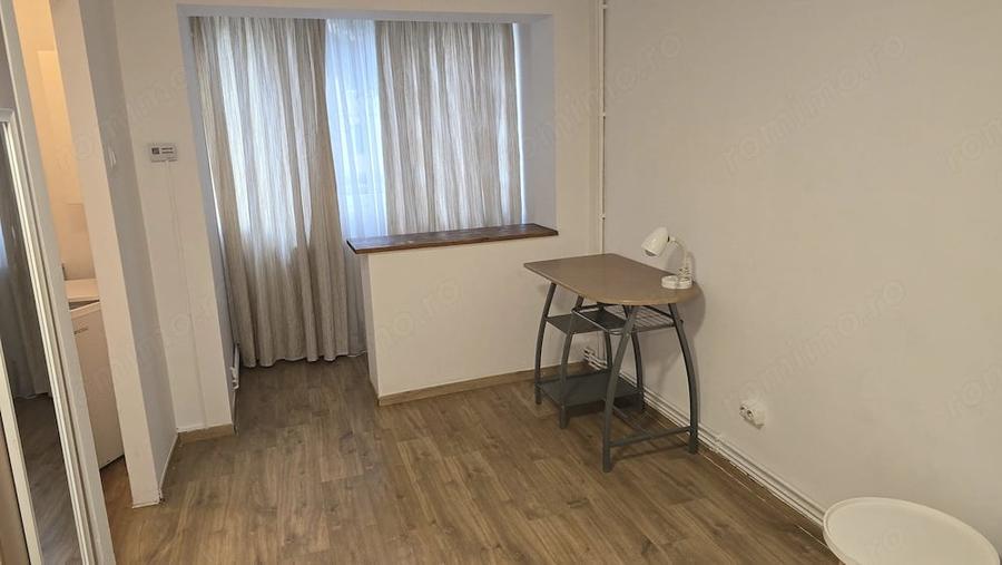 Garsonieră semidecomandată în Dacia