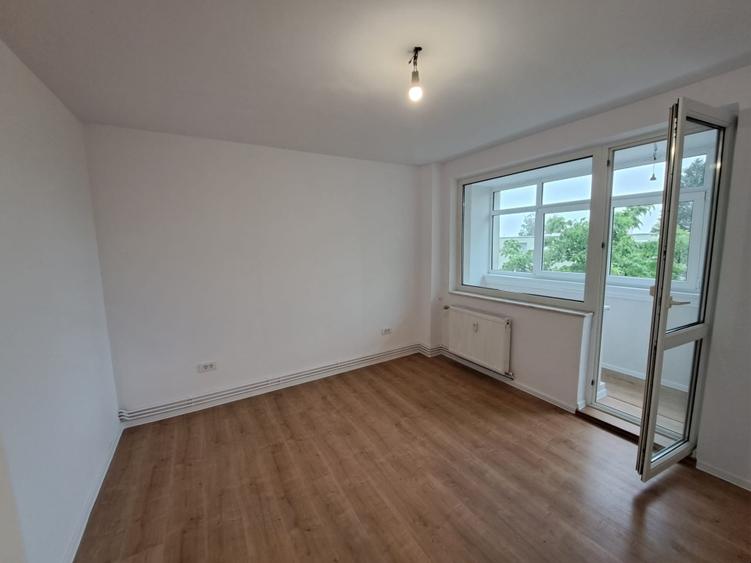Apartament cu 2 camere semidecomandat în Astra