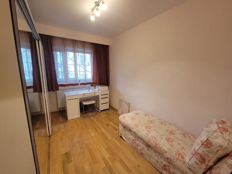 Apartament cu 3 camere în Colentina
