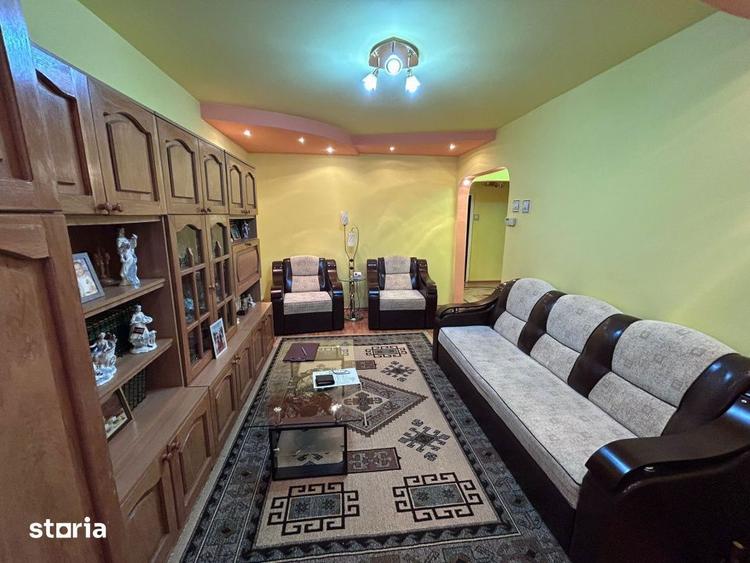 Apartament cu 3 camere, mobilat în Brăilița