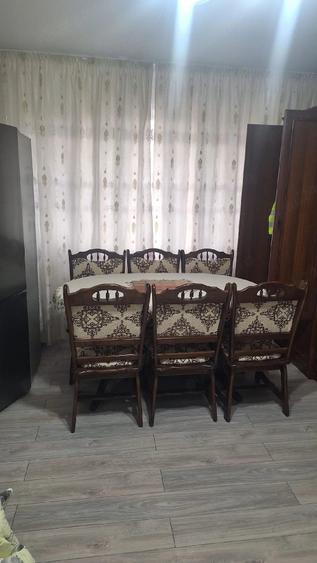 Apartament cu 2 camere nedecomandat în Horia