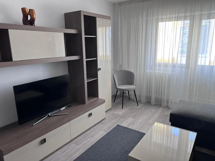 Apartament cu 2 camere decomandat în Traian
