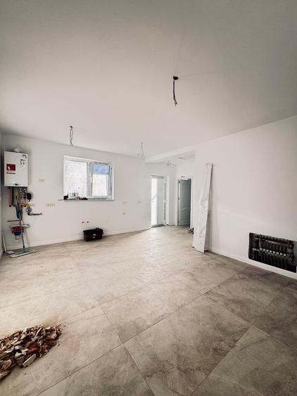 Casă cu 3 camere cu Teren 250 Mp în Moșnița Nouă