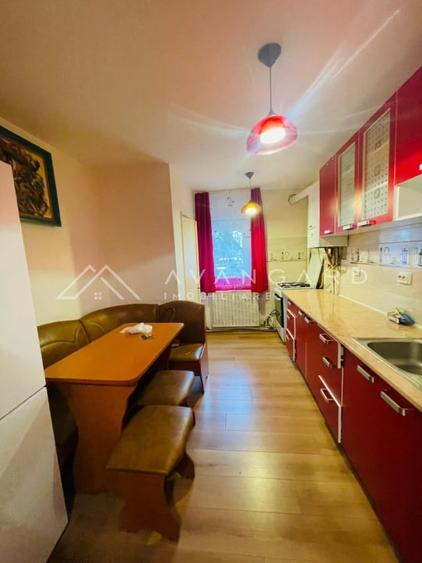 Apartament cu 3 camere decomandat, mobilat în Zorilor — fotografia 1