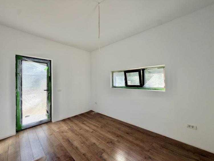 Duplex cu 4 camere cu Canalizare în Giroc