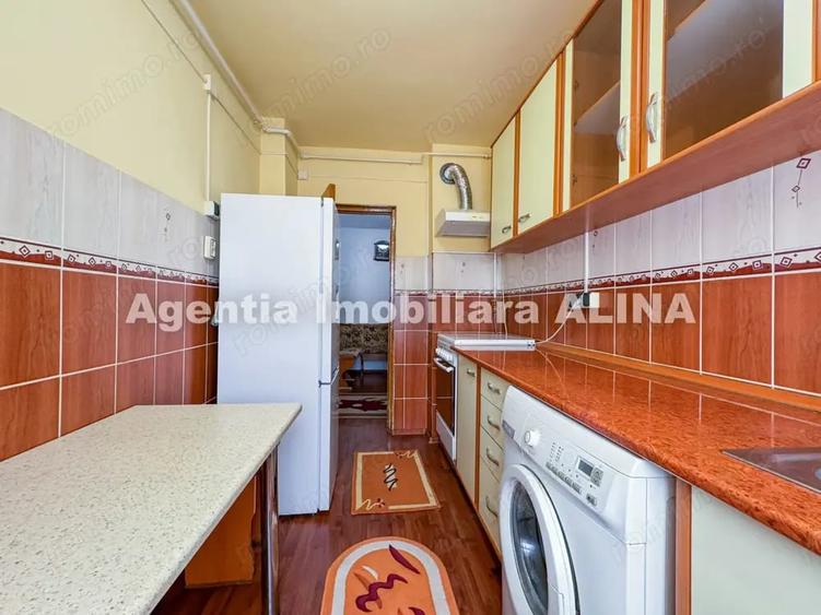 Apartament cu 2 camere decomandat în Piața Centrală
