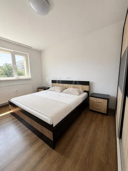 Apartament cu 4 camere decomandat, mobilat în Drumul Taberei