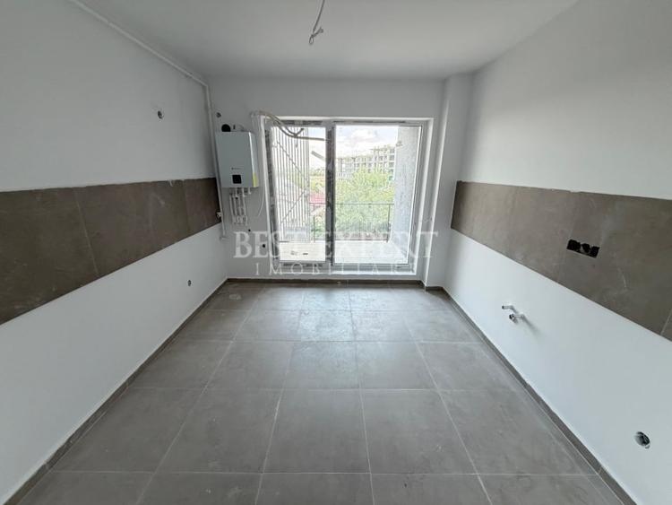 Apartament cu 2 camere semidecomandat în Theodor Pallady