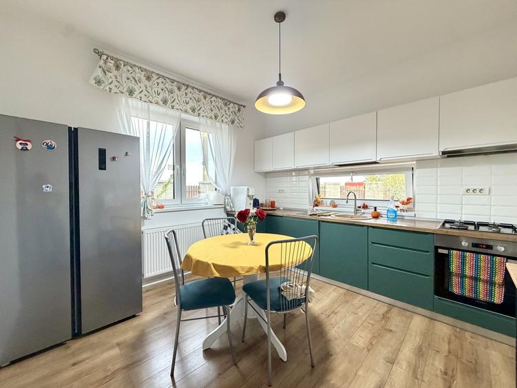 Duplex cu 4 camere cu Teren 320 Mp în Dumbrăvița