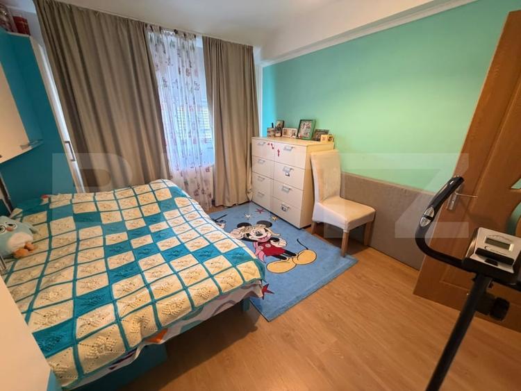 Apartament cu 3 camere, 61 mp, zona Terra - 10