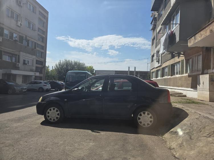 Garsonieră decomandată în Micro 14