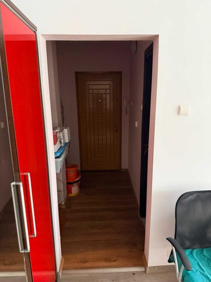 Garsonieră decomandată în Petros