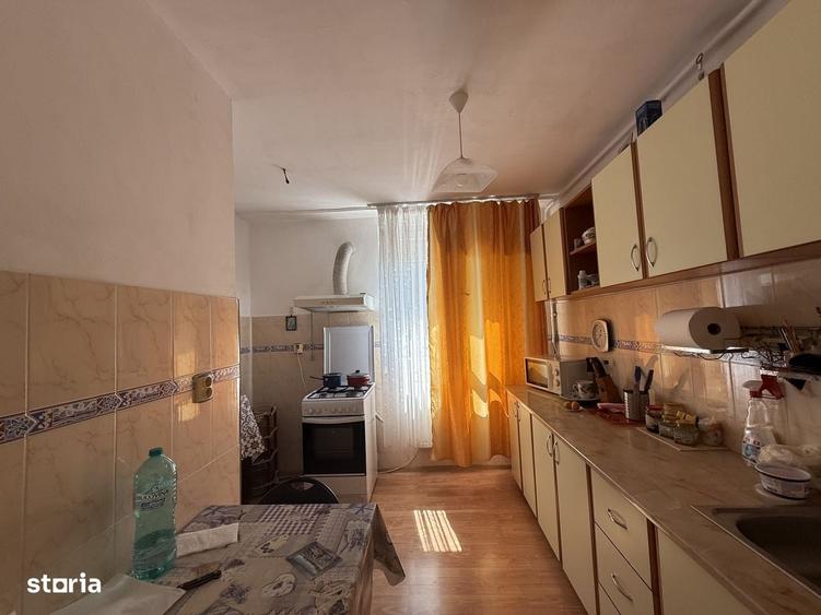 Vanzare 3 Camere Drumul Taberei | Valea Ialomitei | Centrala Proprie - 1