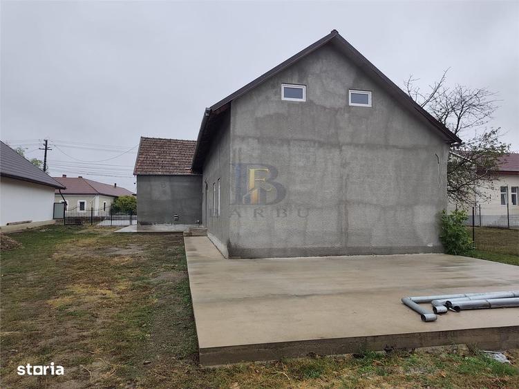 Casă cu 4 camere în Pișchia