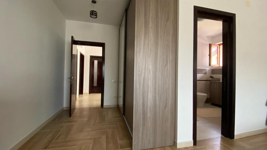 Casă individuală cu 5 camere cu Teren 1017 Mp în Bascov