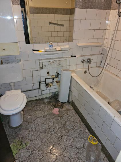Apartament cu 3 camere decomandat în Militari