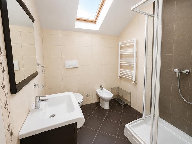 Vila spatioasa de vanzare 7 camere cu gradina amenajata si terasa spectaculoasa - 21