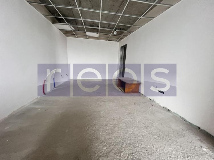 Spațiu comercial, de 585 mp, în Baba Novac