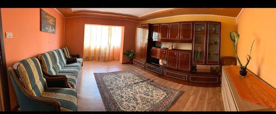 Apartament cu 3 camere decomandat în Dâmbovița