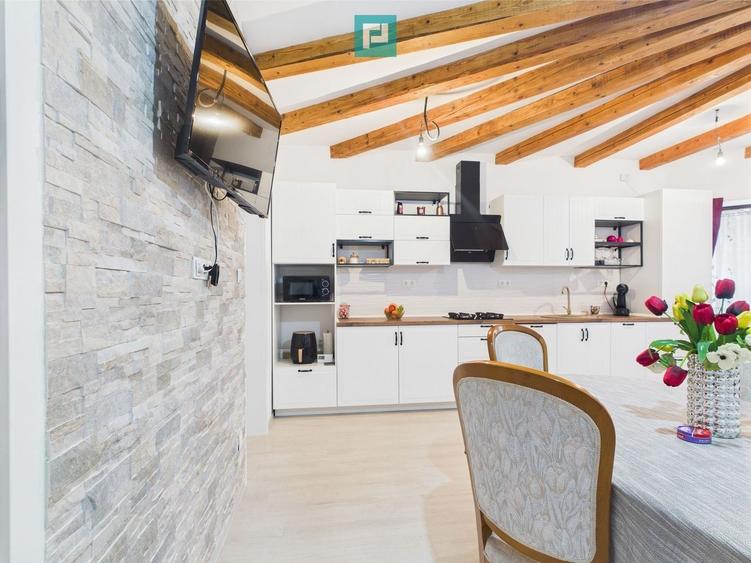Casă individuală cu 5 camere cu Teren 720 Mp în Variaș