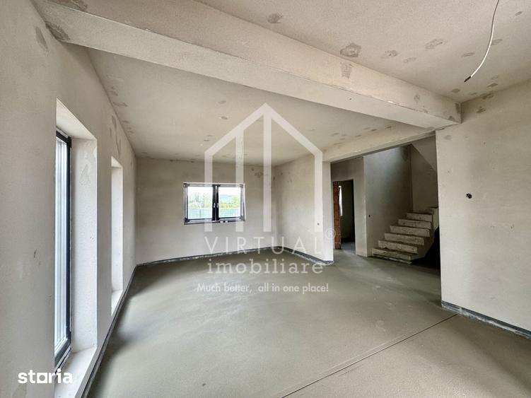 Casă cu 4 camere cu Teren 470 Mp în Cristian