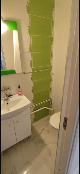 Apartament cu 3 camere decomandat în Dacia