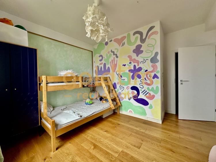 Penthouse cu 4 camere decomandat, mobilat în Pipera