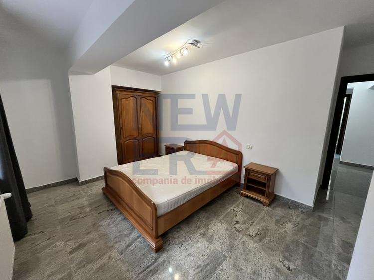 Apartament cu 5 camere decomandat, mobilat în Aviatorilor