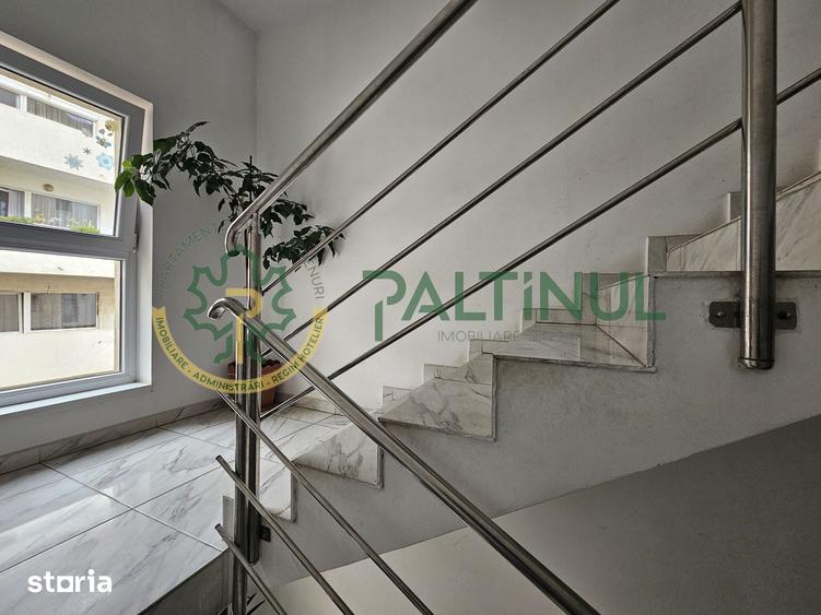 Apartament cu 3 camere decomandat în Turnișor