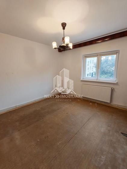 Apartament cu 3 camere decomandat în Tomis III