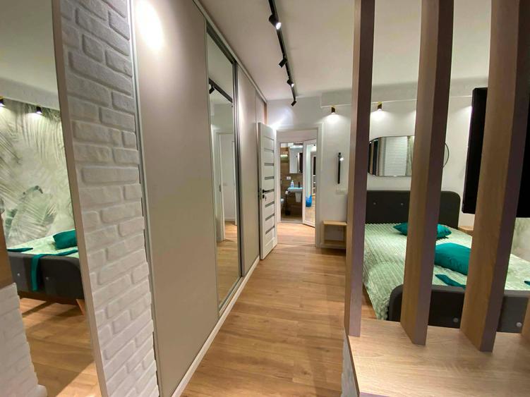 Apartament cu 2 camere decomandat în Sala Palatului
