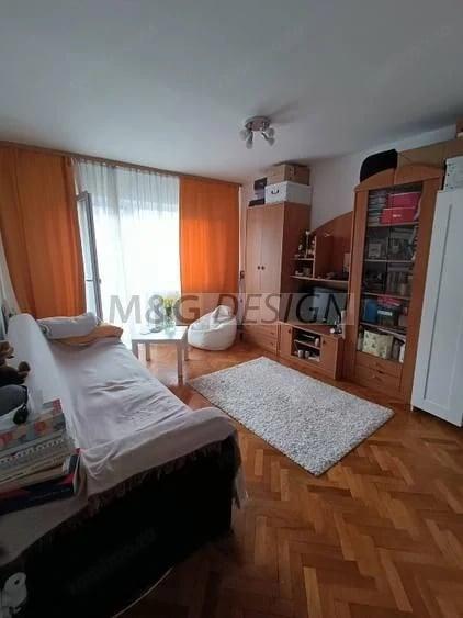 Garsonieră decomandată în Complex Studențesc