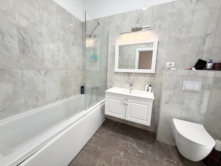 Duplex cu 4 camere cu Piscina în Tunari