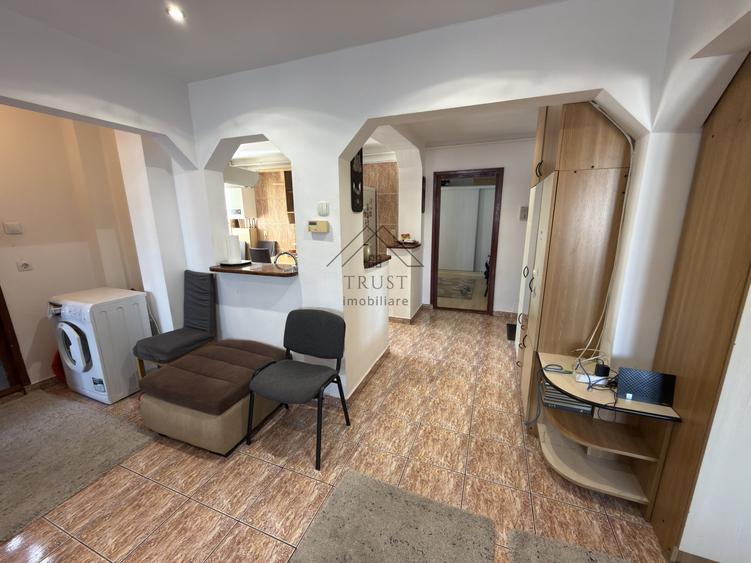 Apartament cu 4 camere decomandat, mobilat în Mărăști