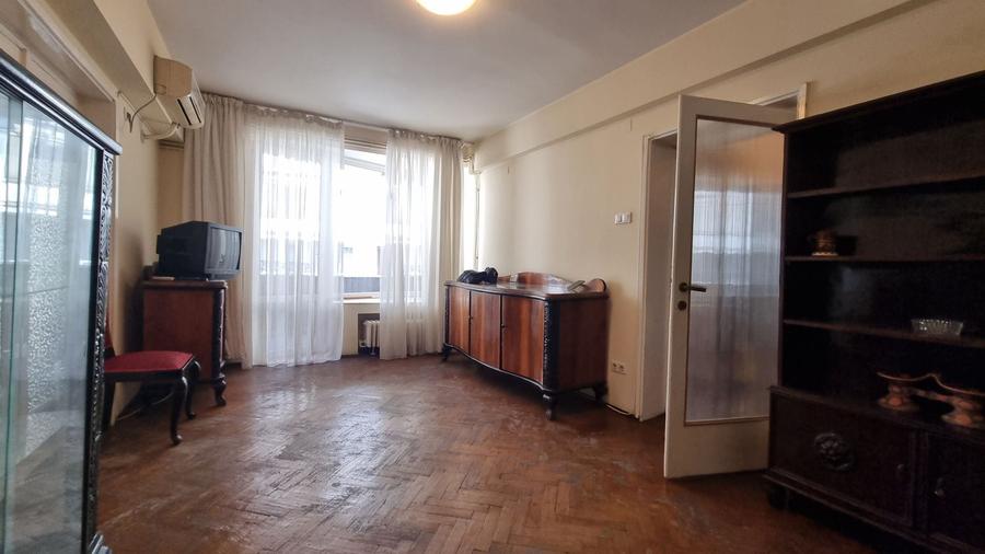 Apartament cu 2 camere semidecomandat în Cișmigiu