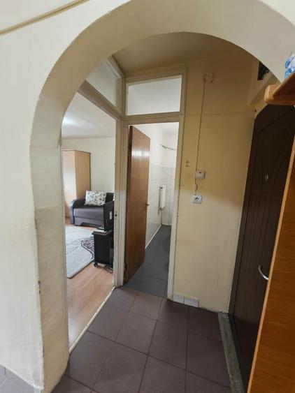 Apartament cu 2 camere decomandat în Vasile Aaron