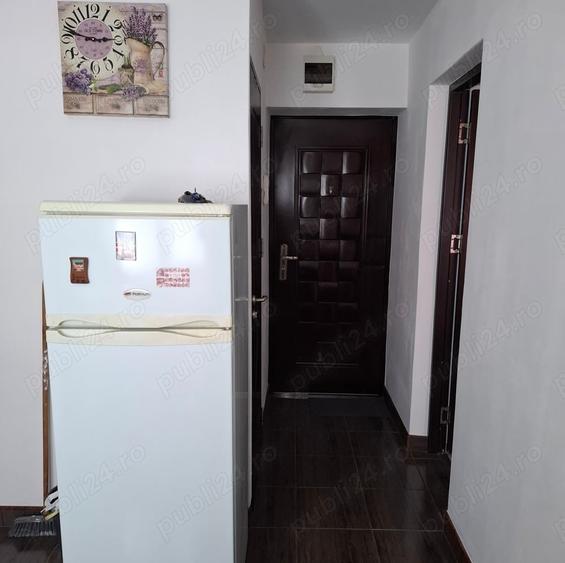 Garsonieră decomandată în Rogerius