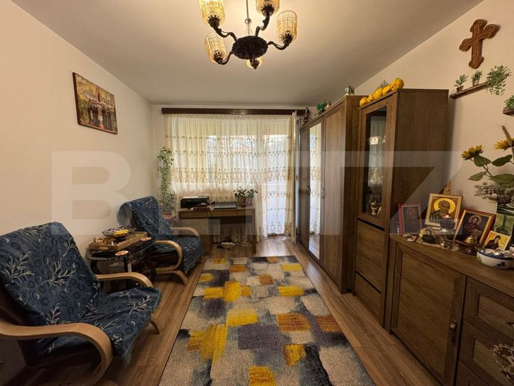 Apartament cu 2 camere decomandat, mobilat în Hunedoara