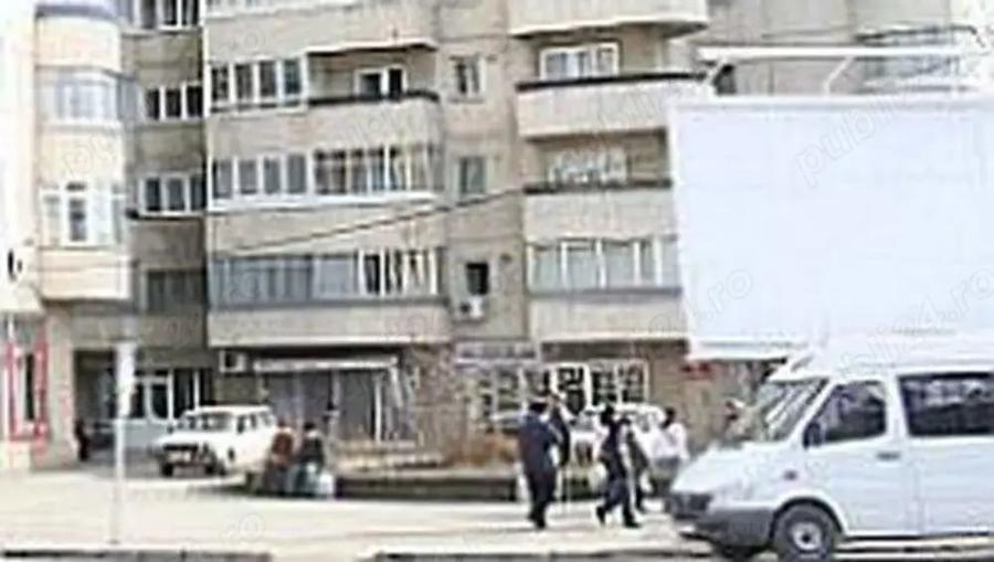 Apartament cu 3 camere decomandat în Gară