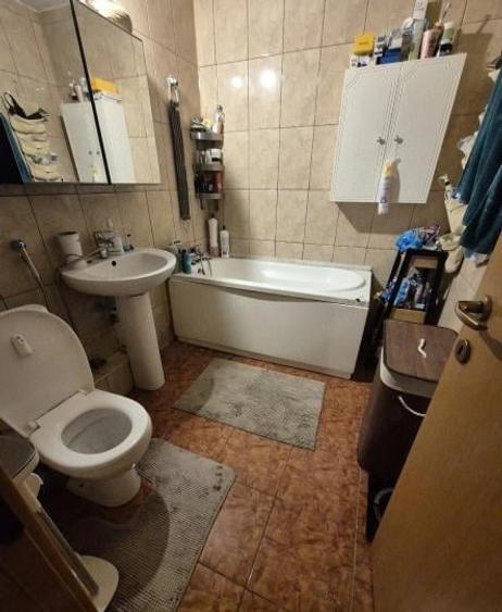 Apartament cu 2 camere decomandat în Mihai Bravu