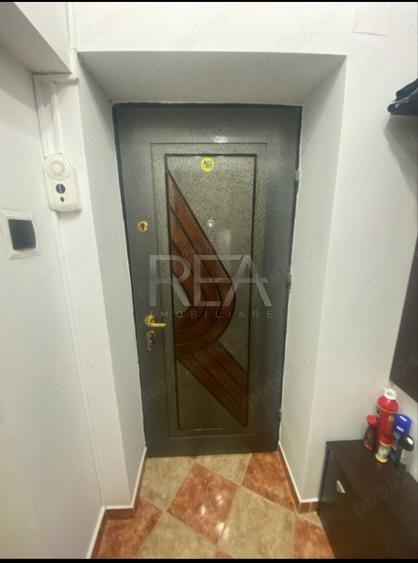 Apartament cu 3 camere semidecomandat, mobilat în 1 Decembrie 1918