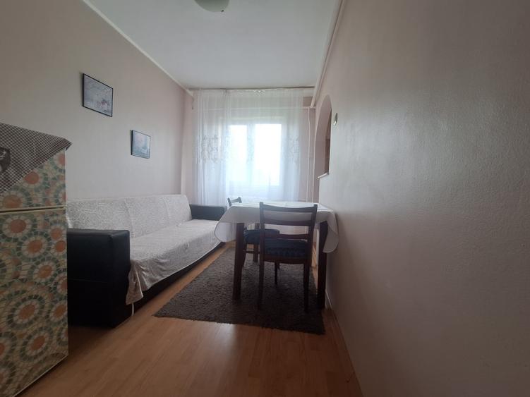 Apartament cu 2 camere semidecomandat, mobilat în Cetății