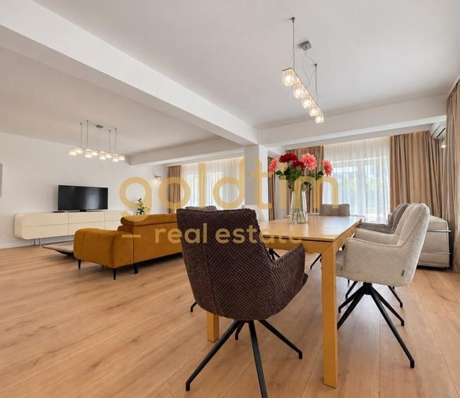 Duplex cu 5 camere cu Canalizare în Iancu Nicolae
