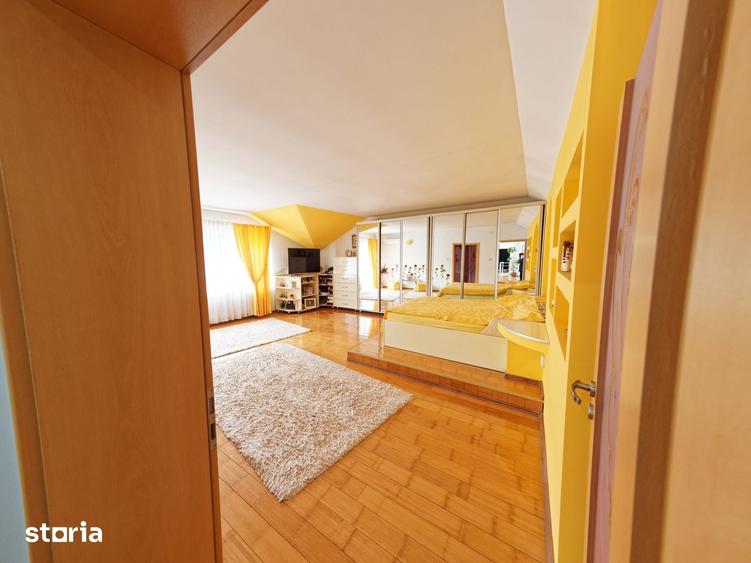 Casă cu 4 camere cu Teren 960 Mp în Central