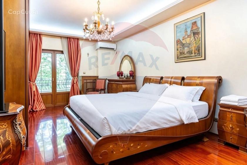 Casă individuală cu 6 camere cu Piscina în Ciofliceni