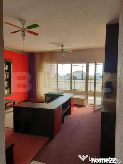Apartament cu 3 camere semidecomandat în Zorilor