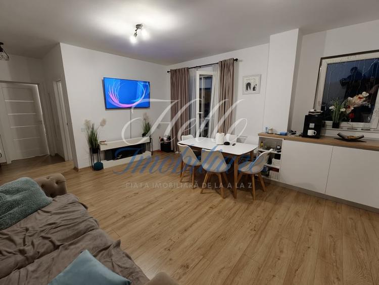 Apartament cu 2 camere semidecomandat, mobilat în Florești