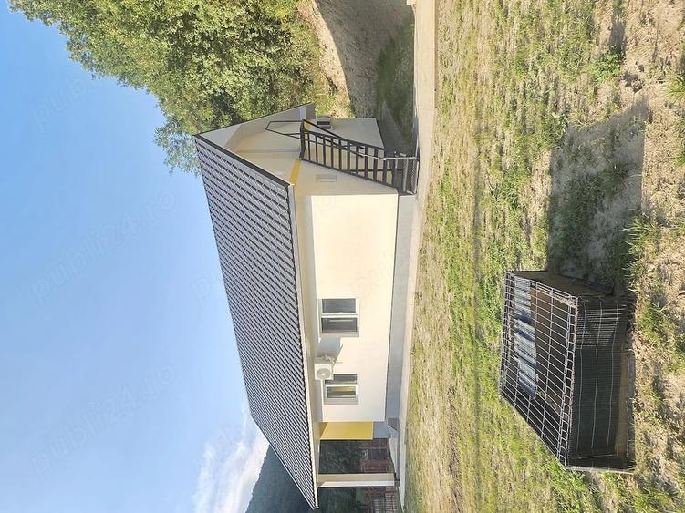 Casă cu Teren 663 Mp în Leșnic